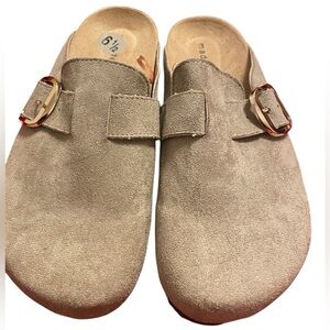 New Madden Girl Prim Clogs